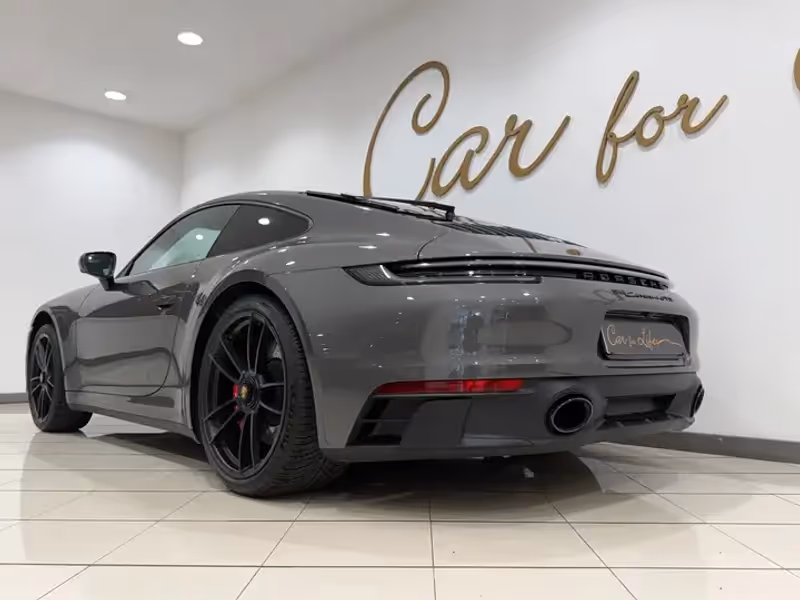 2017 Porsche 911 Carrera 4 GTS