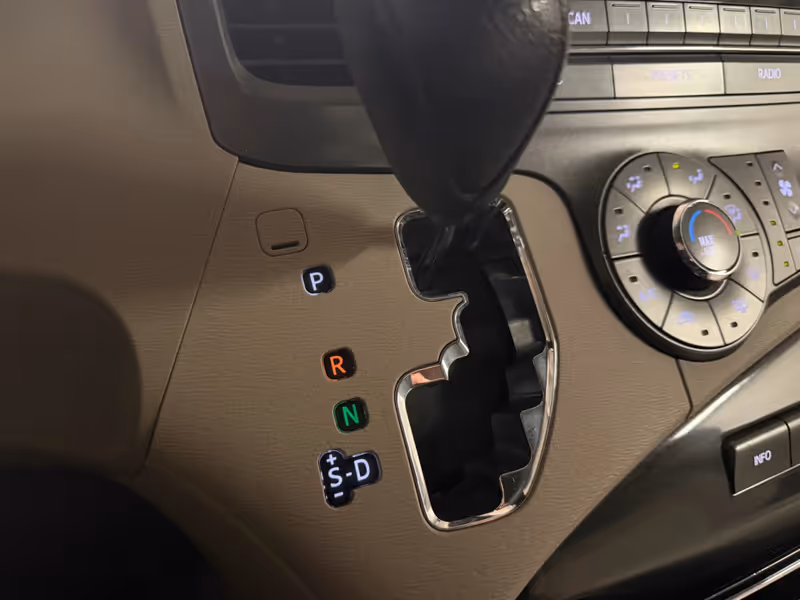 2011 Toyota Sienna LE