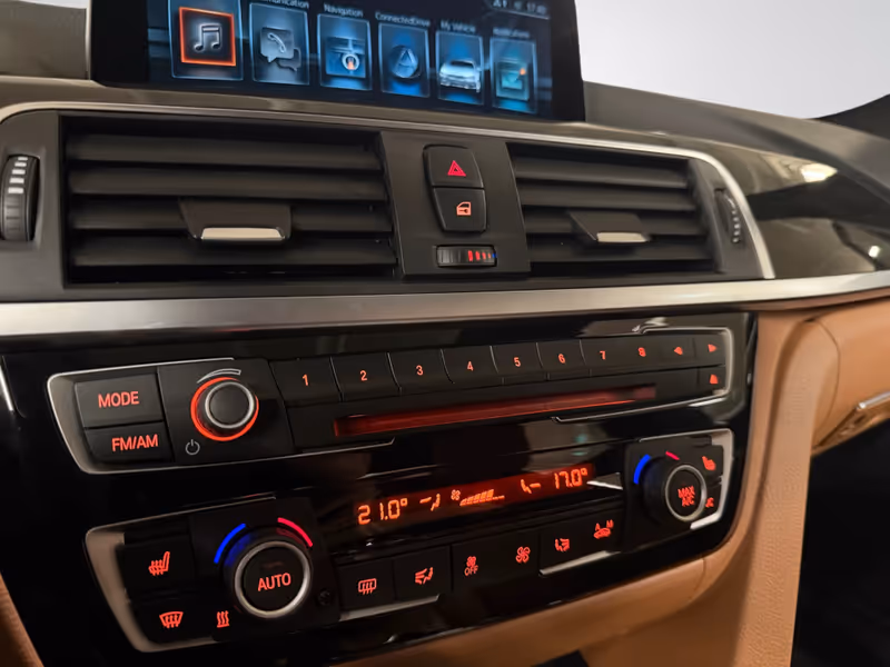 2017 BMW 3 Series 330i xDrive