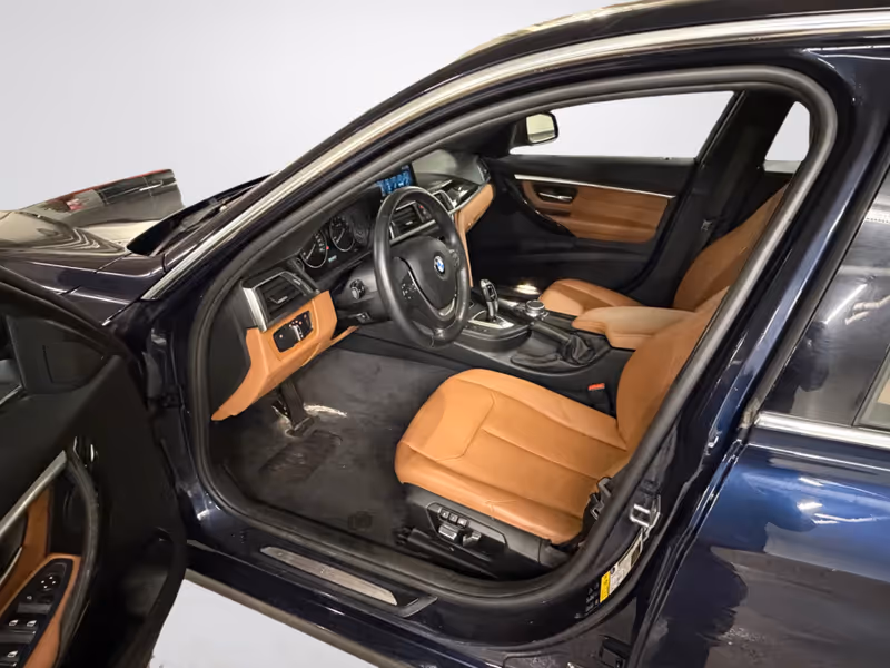 2017 BMW 3 Series 330i xDrive