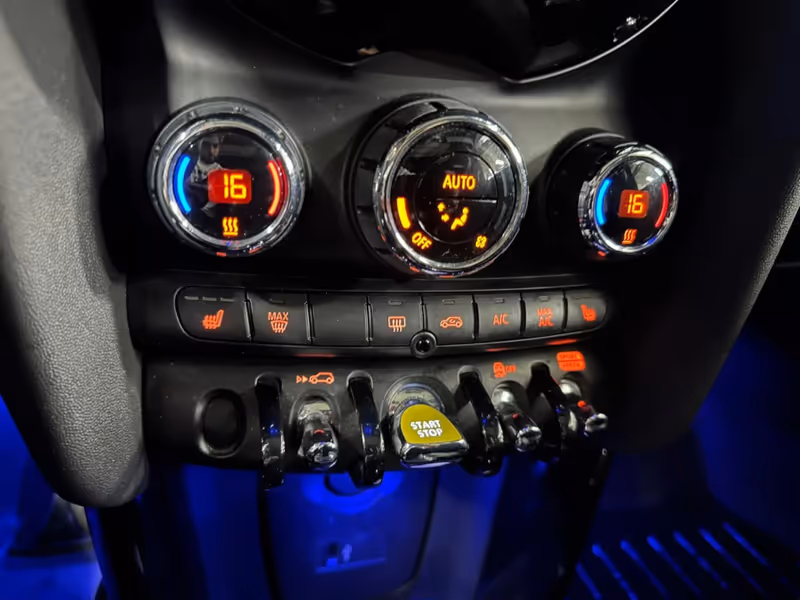 2021 MINI 3 Door Cooper SE