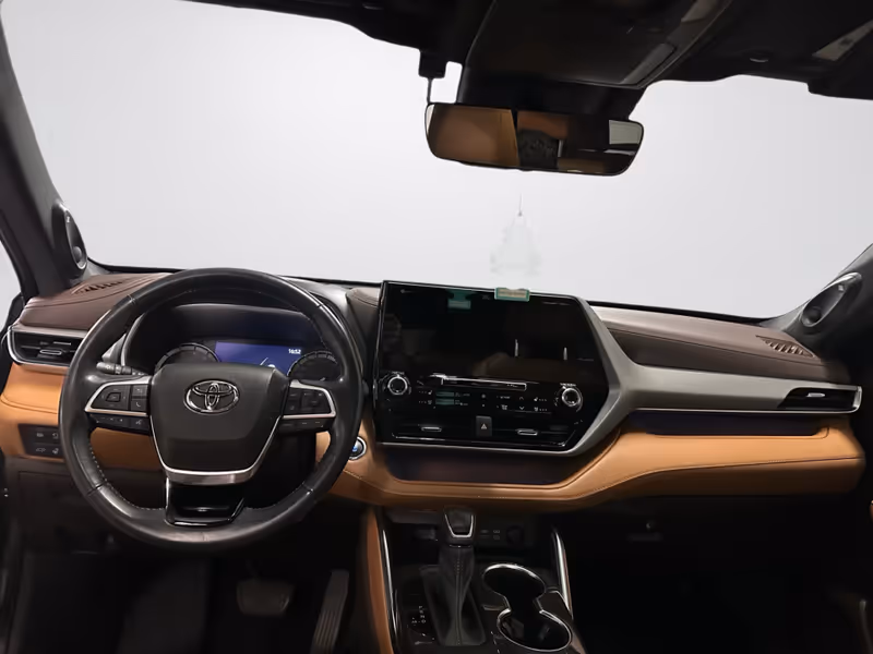 2022 Toyota Highlander Limited