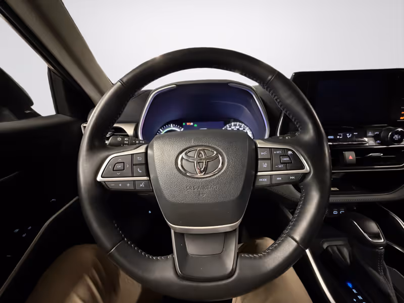 2023 Toyota Highlander Hybrid XLE