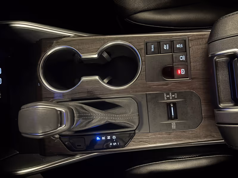 2023 Toyota Highlander Hybrid Limited