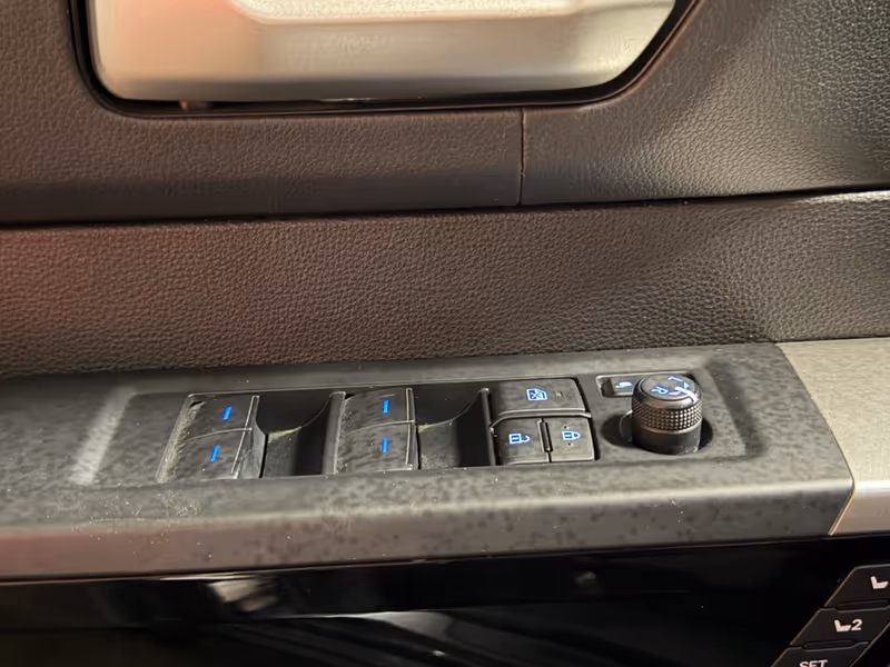 2023 Toyota Tundra Limited Hybrid