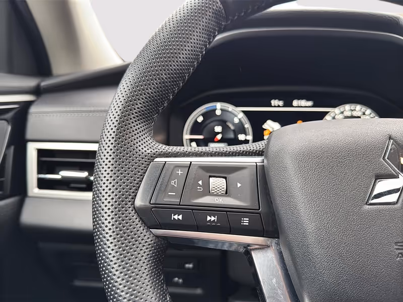 2023 Mitsubishi Outlander PHEV