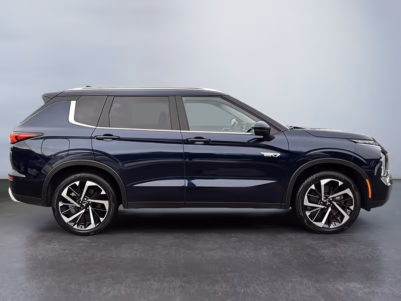 2023 Mitsubishi Outlander PHEV