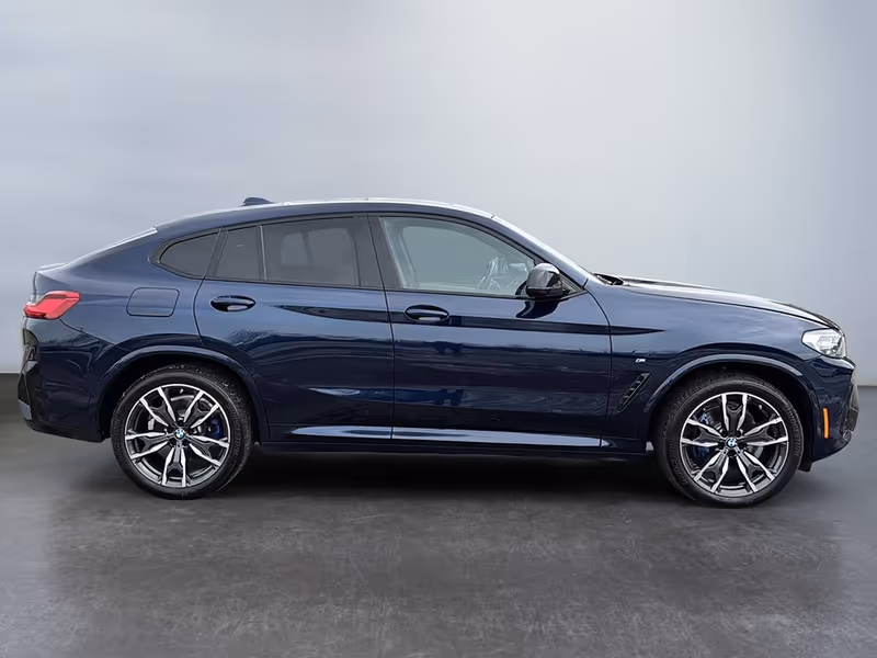 2023 BMW X4 M40i
