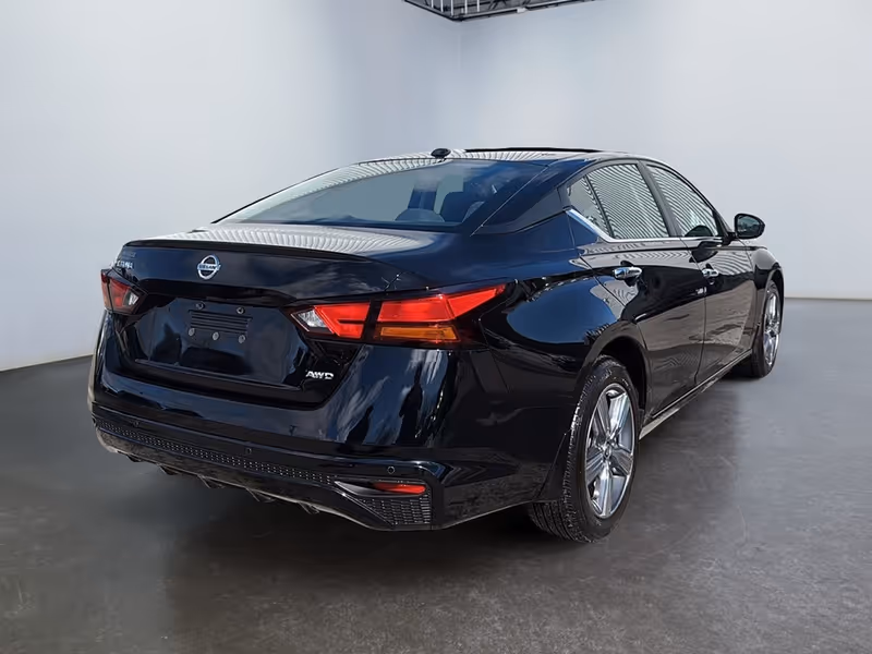 2022 Nissan Altima 2.5 SE