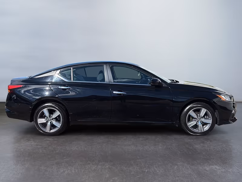 2022 Nissan Altima 2.5 SE