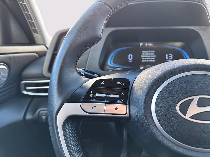 2025 Hyundai Elantra Preferred