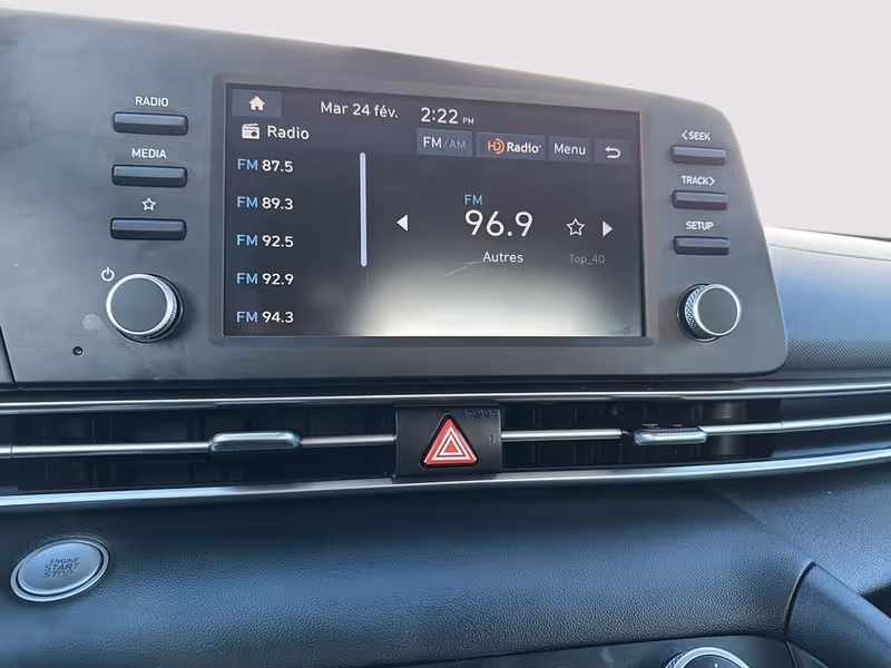 2025 Hyundai Elantra Preferred