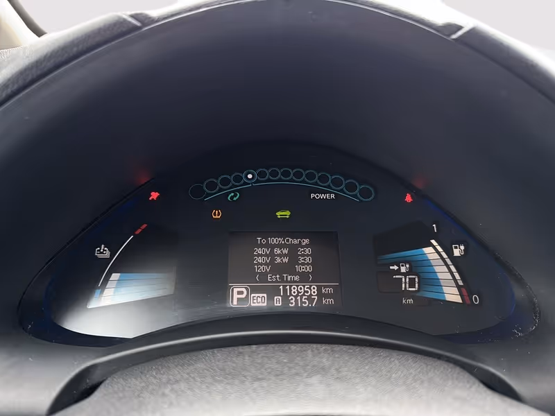 2016 Nissan LEAF SV