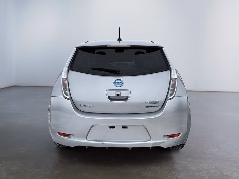 2016 Nissan LEAF SV