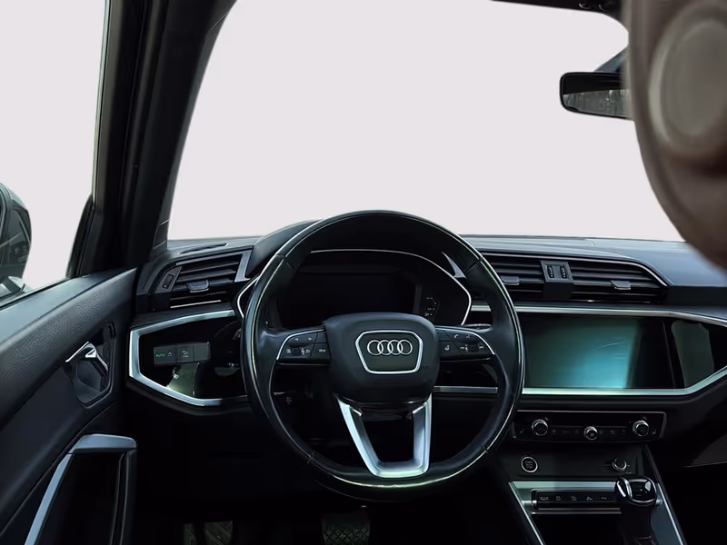 2022 Audi Q3 Komfort