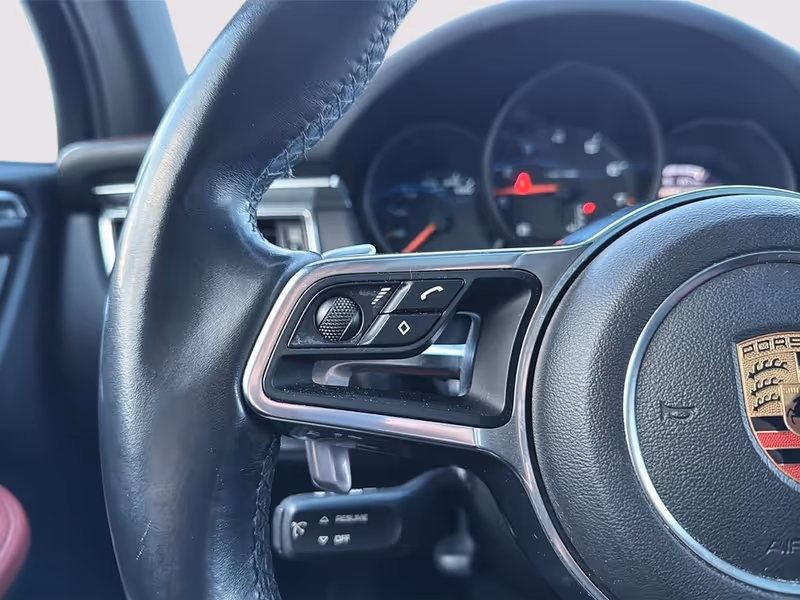 2018 Porsche Macan Sport Edition