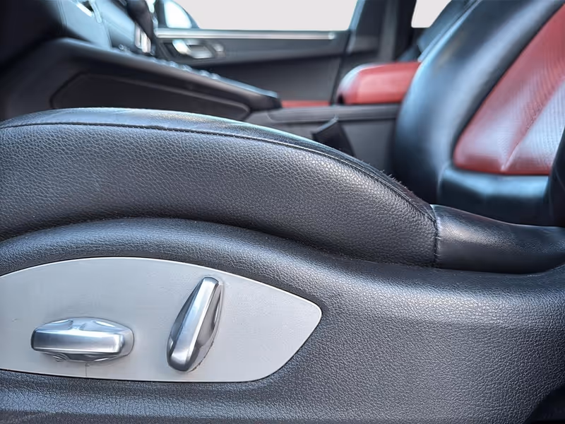 2018 Porsche Macan Sport Edition