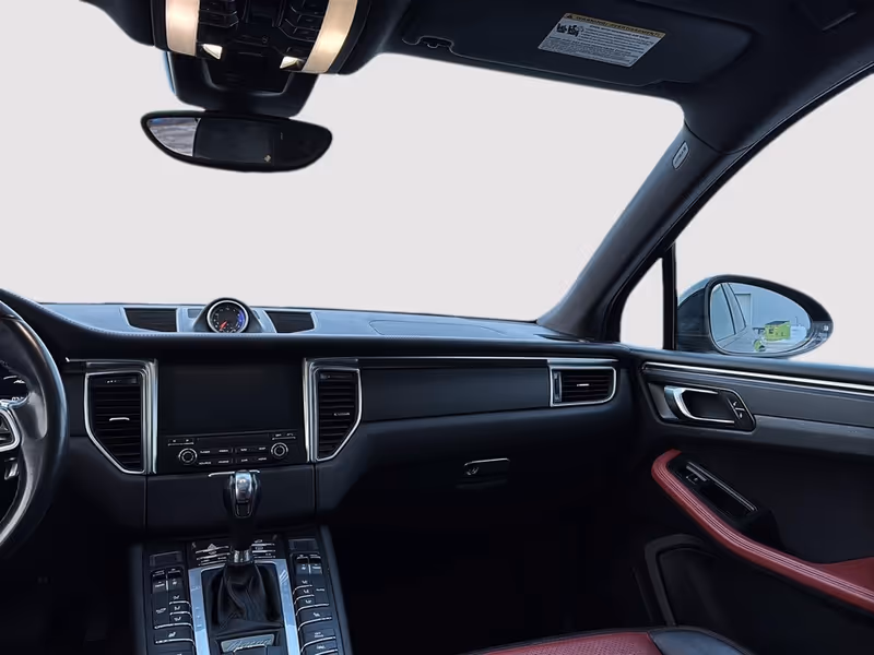 2018 Porsche Macan Sport Edition