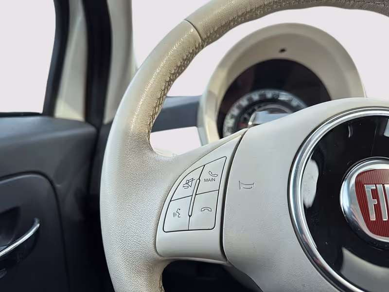 2013 FIAT 500 Lounge