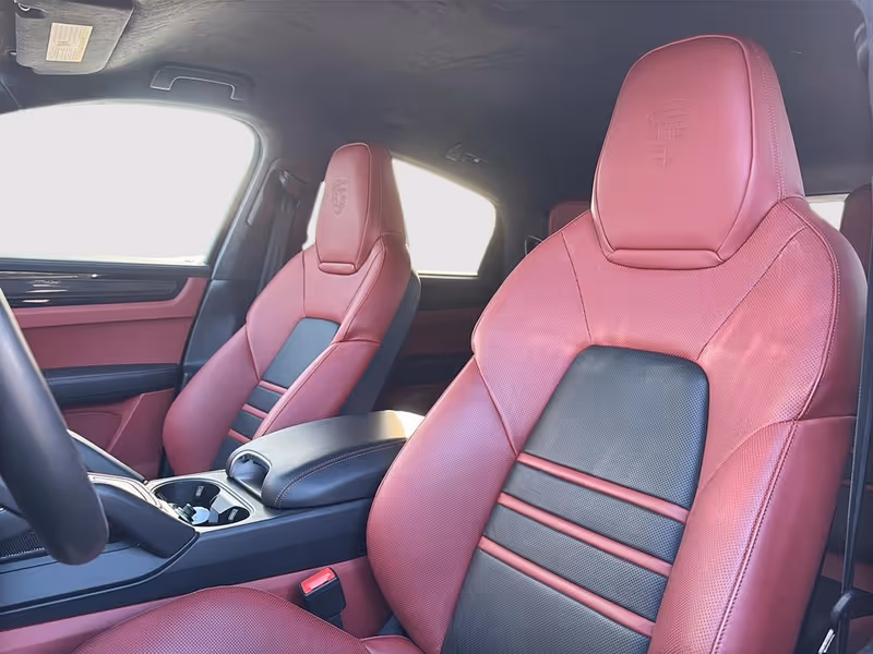 2023 Porsche Cayenne Turbo GT