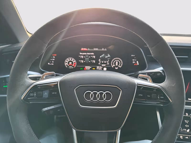 2022 Audi RS 6 Avant 4.0 TFSI quattro