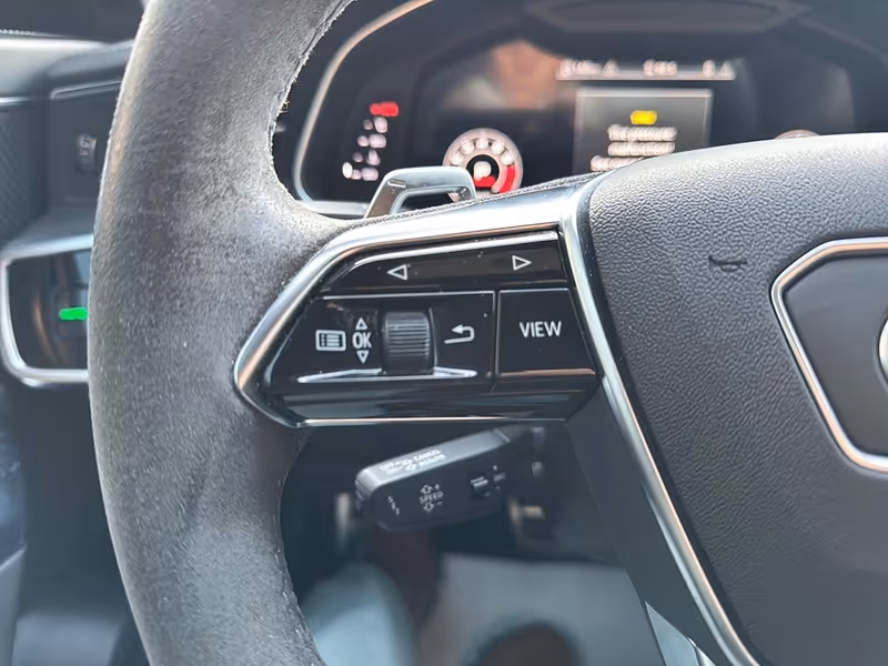 2022 Audi RS 6 Avant 4.0 TFSI quattro