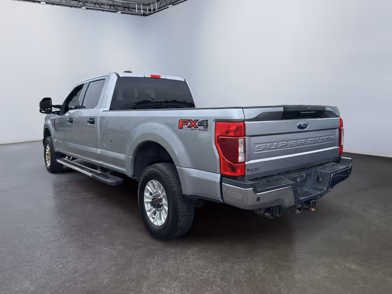 2022 Ford Super Duty F-350 SRW XLT