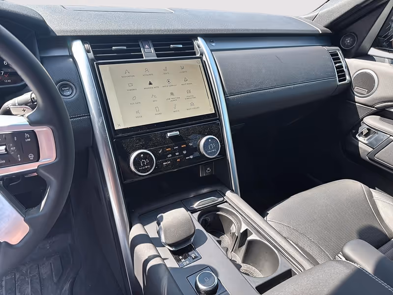 2024 Land Rover Discovery Dynamic SE
