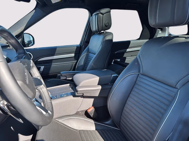 2024 Land Rover Discovery Dynamic SE