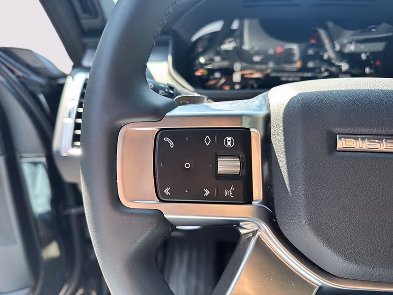 2024 Land Rover Discovery Dynamic SE