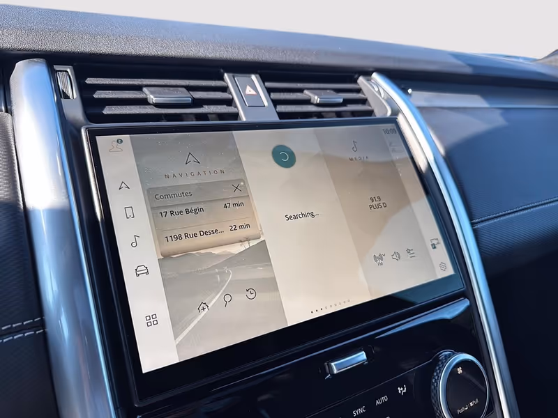 2024 Land Rover Discovery Dynamic SE