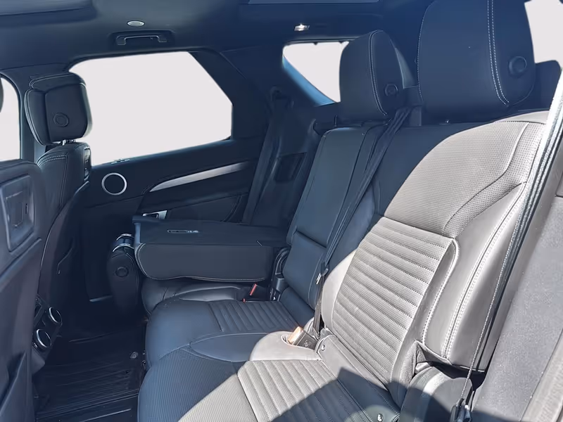 2024 Land Rover Discovery Dynamic SE