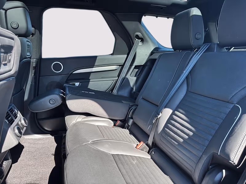 2024 Land Rover Discovery Dynamic SE