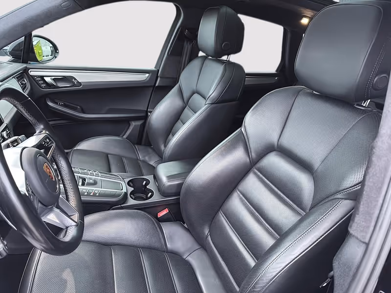 2020 Porsche Macan Turbo