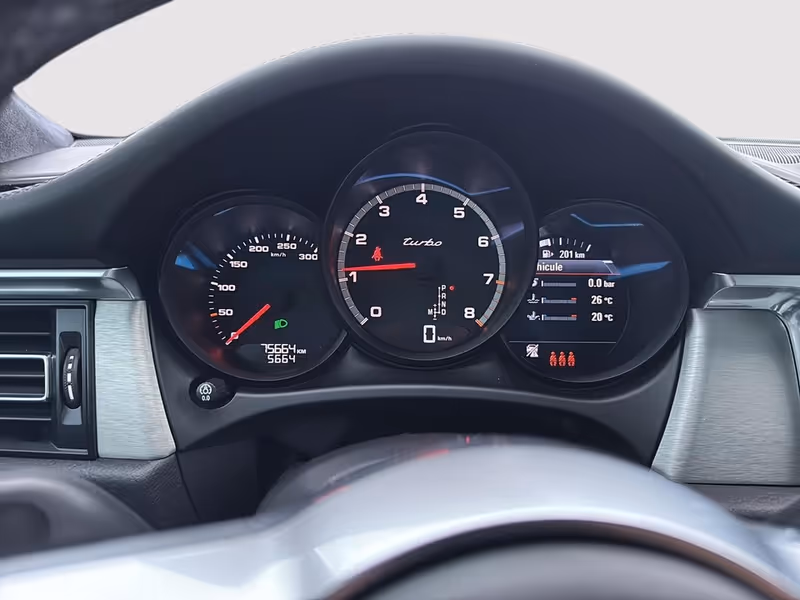 2020 Porsche Macan Turbo