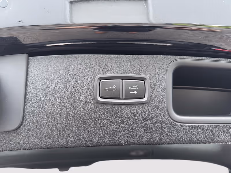 2020 Porsche Macan Turbo