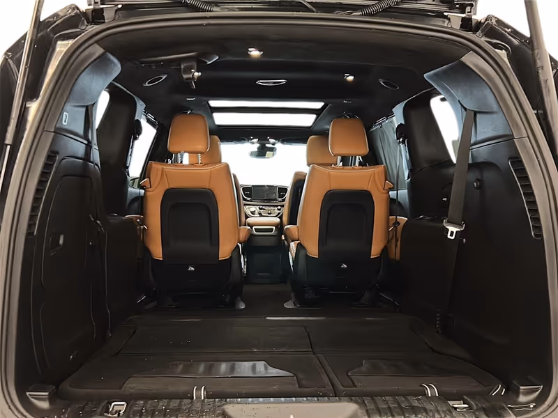 2023 Chrysler Pacifica Hybrid Pinnacle