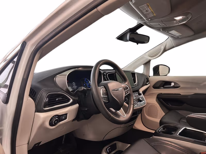 2023 Chrysler Pacifica Hybrid Touring L