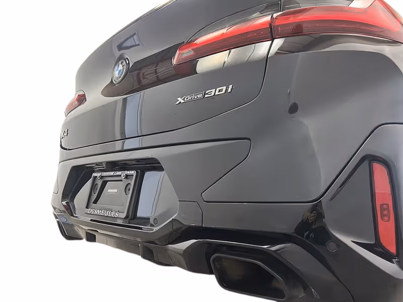 2023 BMW X4 xDrive30i