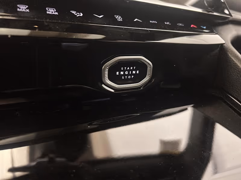 2026 Jeep Grand Cherokee Altitude