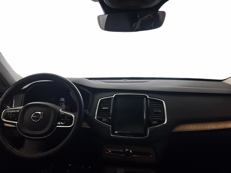2023 Volvo XC90 Plus Dark Theme
