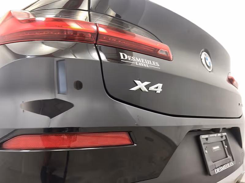 2022 BMW X4 xDrive30i