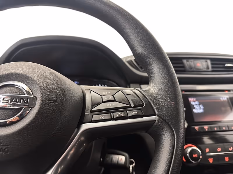 2018 Nissan Qashqai S