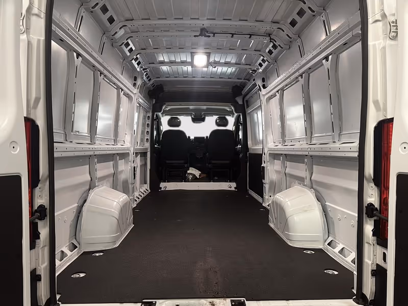 2025 Ram ProMaster Cargo Van SLT+