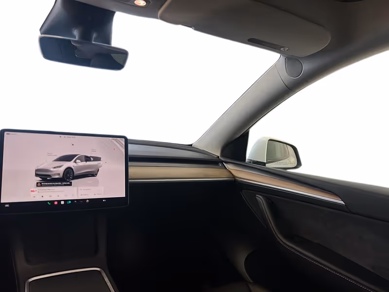 2023 Tesla Model Y RWD