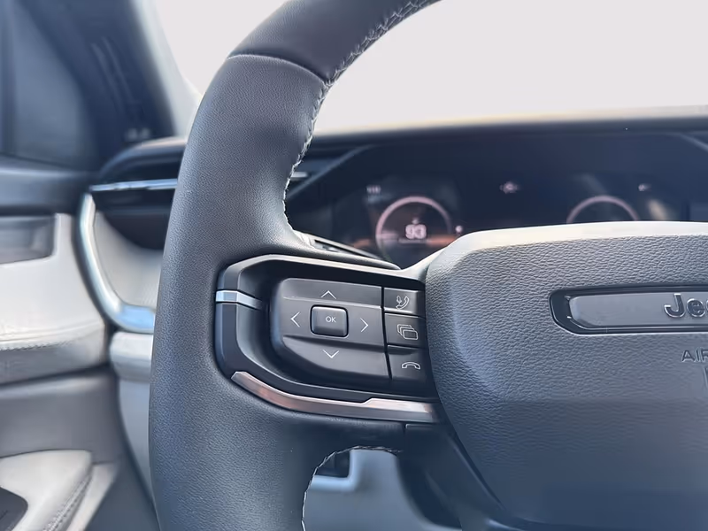 2026 Jeep Cherokee Laredo