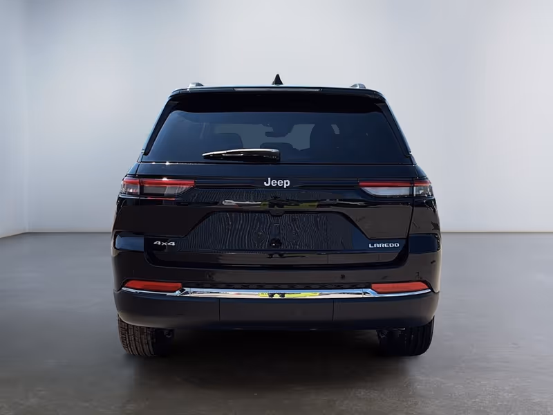 2026 Jeep Grand Cherokee Laredo X