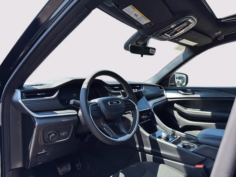 2026 Jeep Grand Cherokee Laredo X
