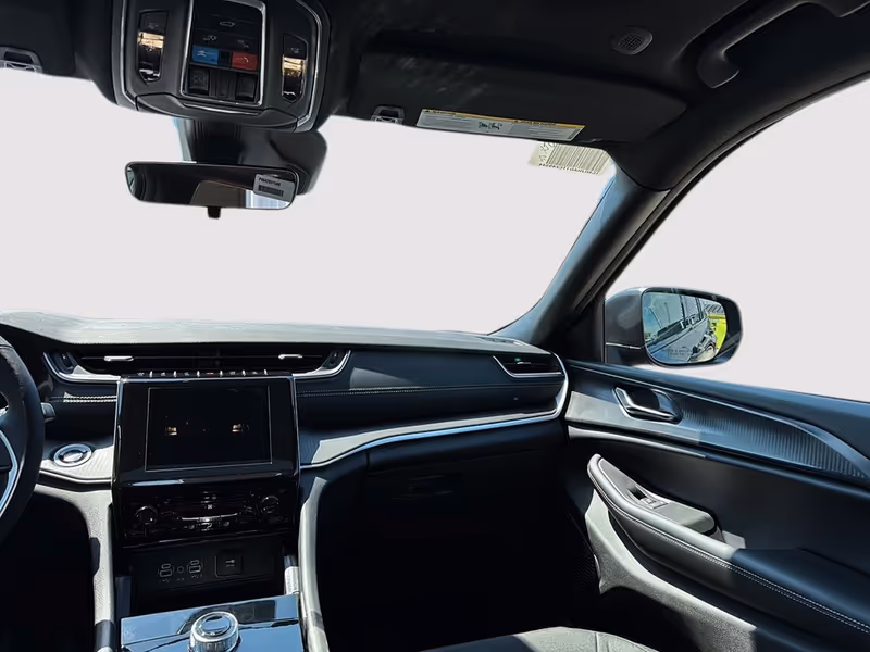 2026 Jeep Grand Cherokee Laredo X