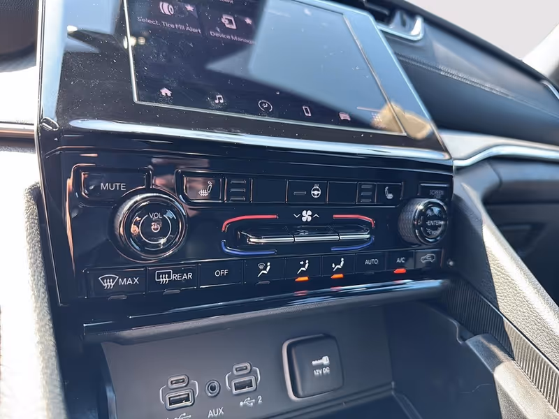 2026 Jeep Grand Cherokee Laredo X